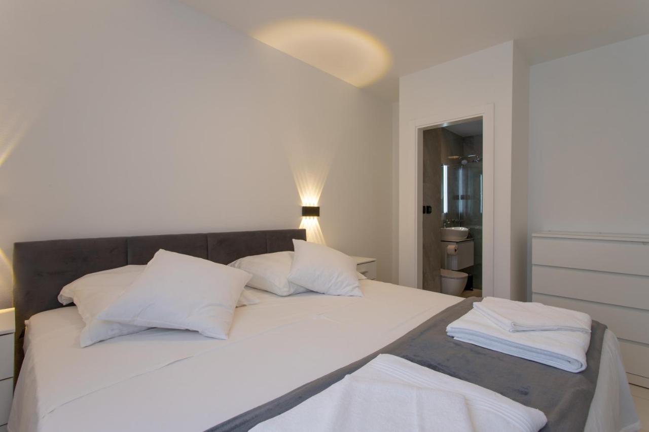 Luxury Apartment Magdalena Трогир Екстериор снимка