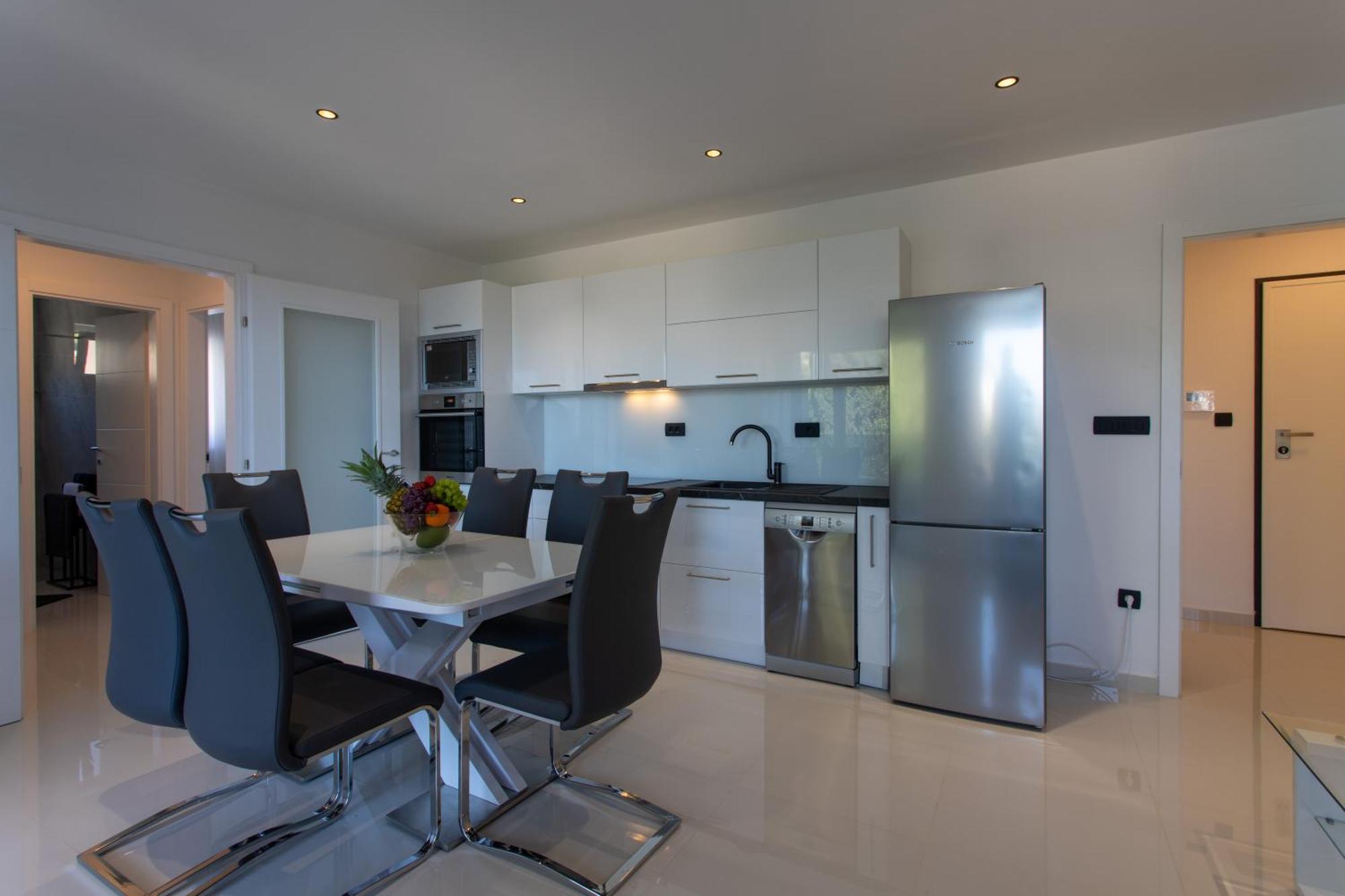 Luxury Apartment Magdalena Трогир Екстериор снимка