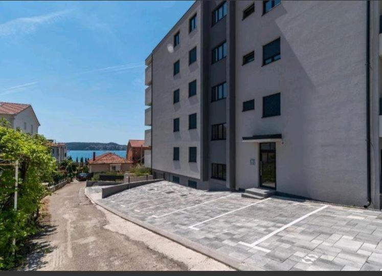 Luxury Apartment Magdalena Трогир Екстериор снимка